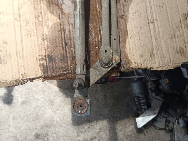 bontott FORD FOCUS II Első Ablaktörlő Motor