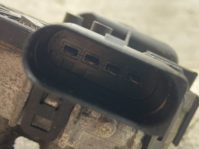 bontott FORD FOCUS II Első Ablaktörlő Motor