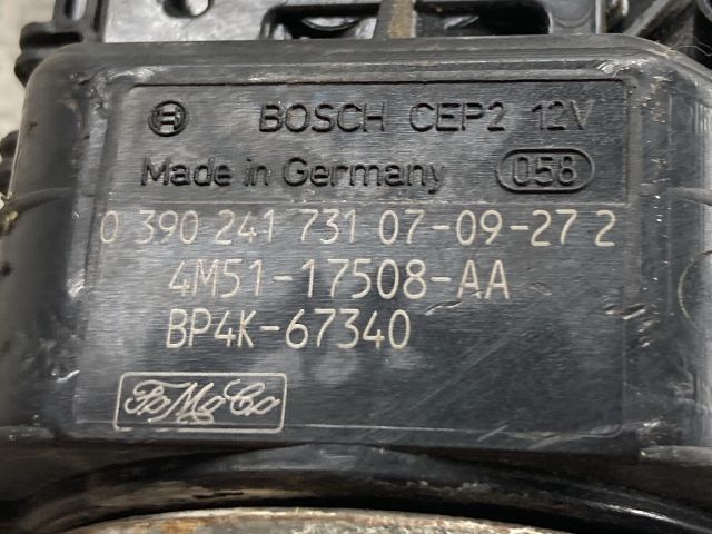 bontott FORD FOCUS II Első Ablaktörlő Motor