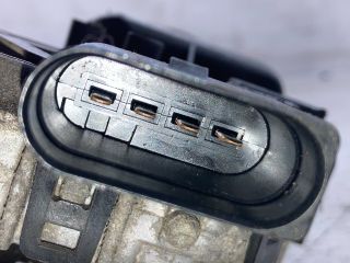 bontott FORD FOCUS II Első Ablaktörlő Motor