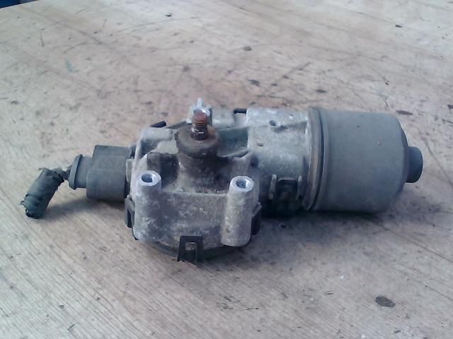 bontott FORD FOCUS II Első Ablaktörlő Motor