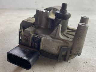 bontott FORD FOCUS II Első Ablaktörlő Motor