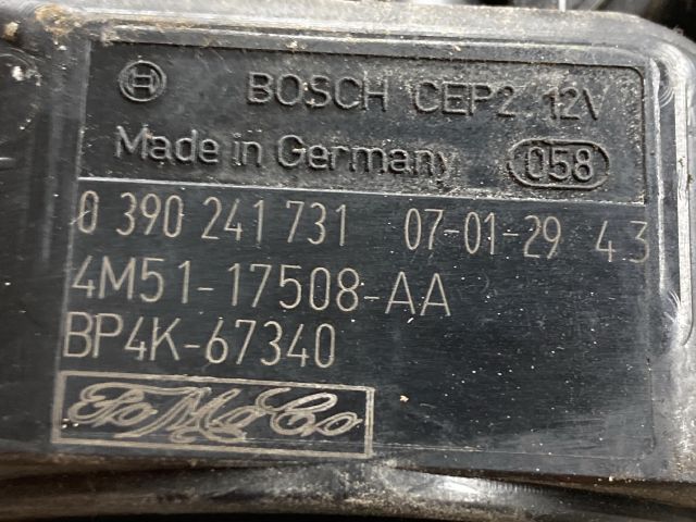 bontott FORD FOCUS II Első Ablaktörlő Motor