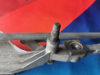 bontott FORD FOCUS II Első Ablaktörlő Szerkezet Motorral