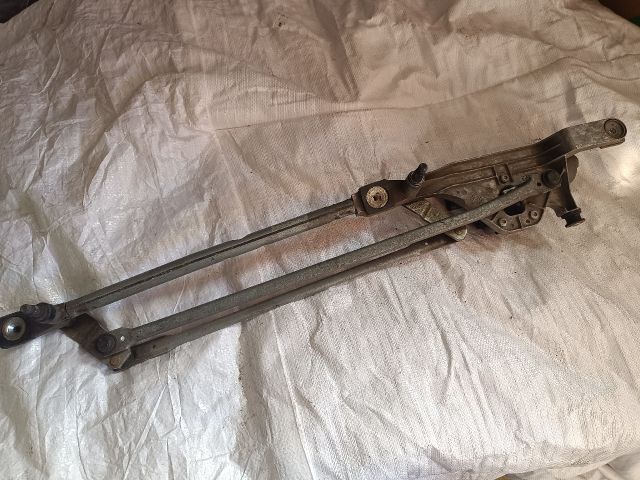 bontott FORD FOCUS II Első Ablaktörlő Szerkezet Motorral