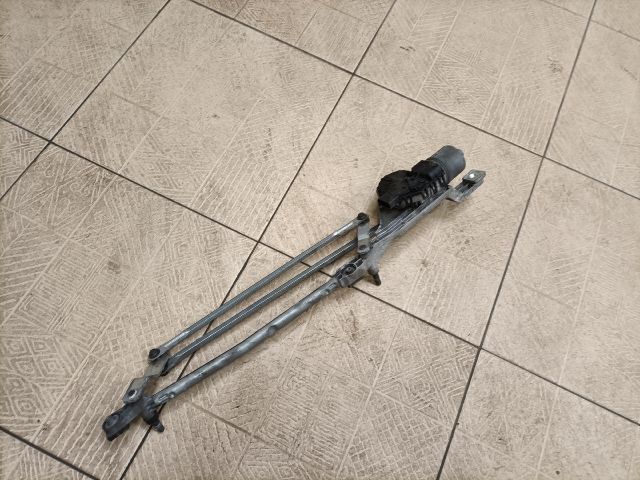 bontott FORD FOCUS II Első Ablaktörlő Szerkezet Motorral