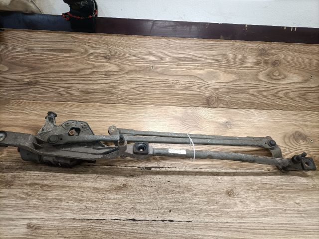 bontott FORD FOCUS II Első Ablaktörlő Szerkezet Motorral