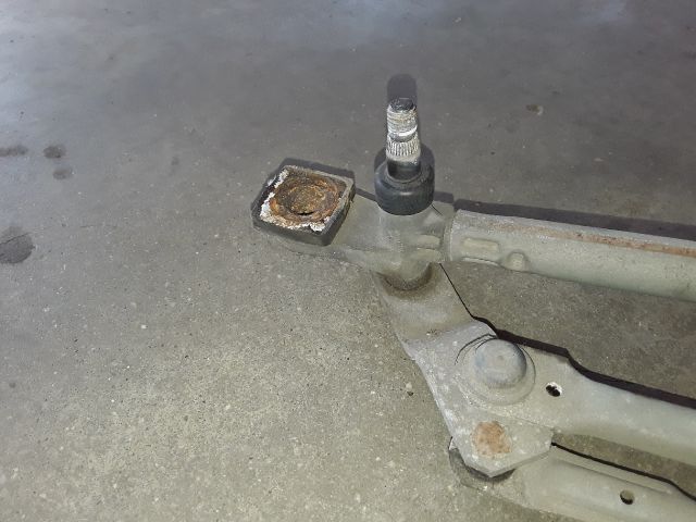 bontott FORD FOCUS II Első Ablaktörlő Szerkezet Motorral