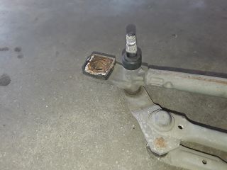 bontott FORD FOCUS II Első Ablaktörlő Szerkezet Motorral