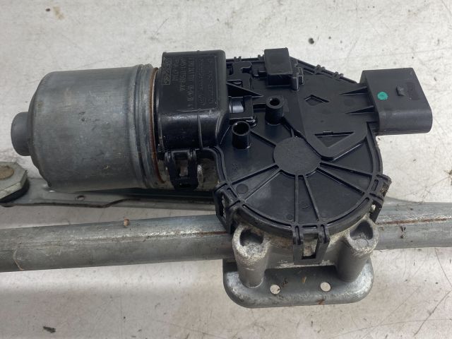 bontott FORD FOCUS II Első Ablaktörlő Szerkezet Motorral