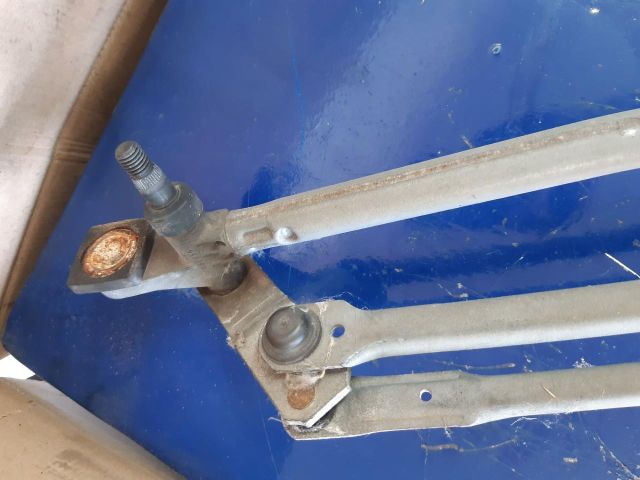 bontott FORD FOCUS II Első Ablaktörlő Szerkezet Motorral