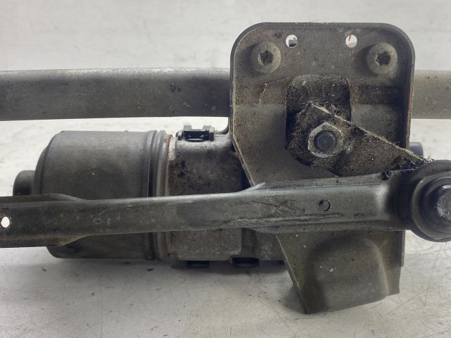 bontott FORD FOCUS II Első Ablaktörlő Szerkezet Motorral