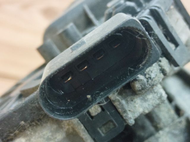 bontott FORD FOCUS II Első Ablaktörlő Szerkezet Motorral