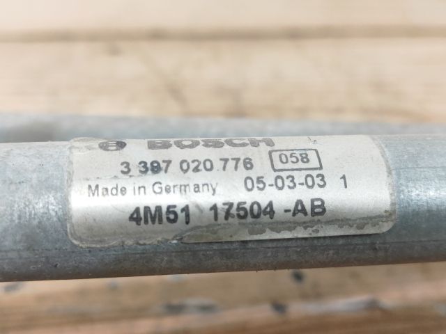 bontott FORD FOCUS II Első Ablaktörlő Szerkezet Motorral