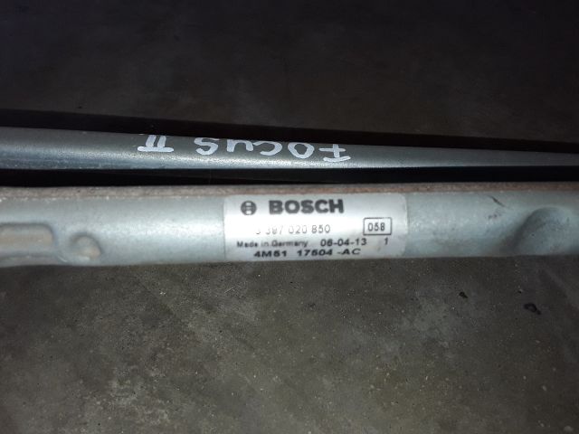 bontott FORD FOCUS II Első Ablaktörlő Szerkezet Motorral