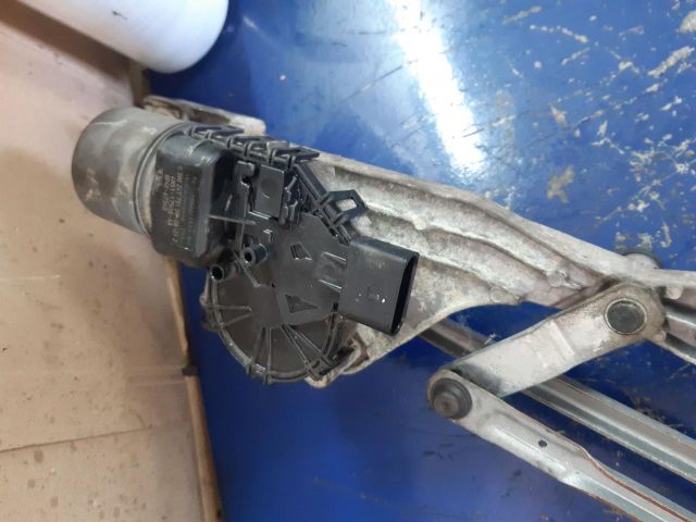 bontott FORD FOCUS II Első Ablaktörlő Szerkezet Motorral