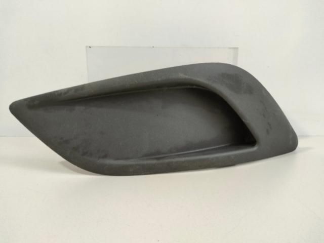 bontott FORD FOCUS II Első Lökhárító Alsó Középső Díszrács