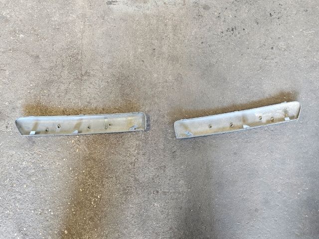 bontott FORD FOCUS II Első Lökhárító Díszléc