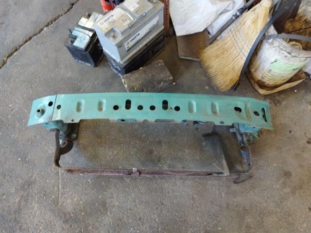 bontott FORD FOCUS II Első Lökhárító Merevítő (Fém)