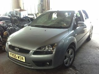 bontott FORD FOCUS II Első Lökhárító Merevítő (Fém)