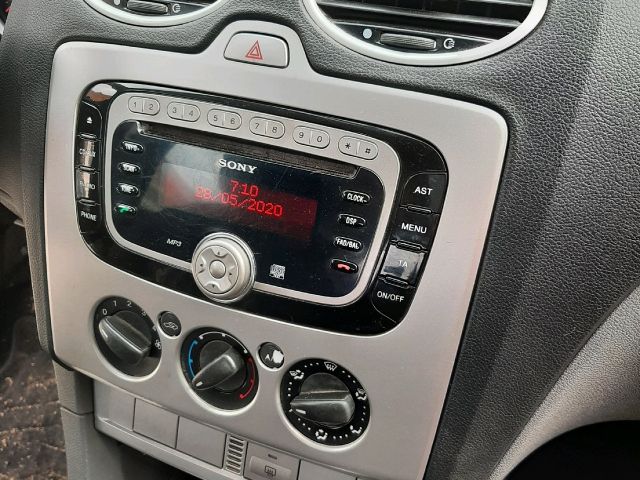 bontott FORD FOCUS II Első Lökhárító Merevítő (Fém)