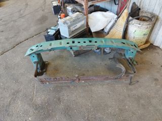 bontott FORD FOCUS II Első Lökhárító Merevítő (Fém)