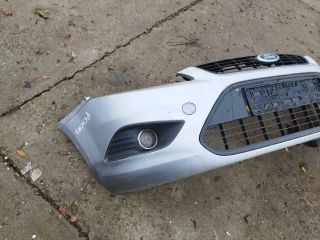 bontott FORD FOCUS II Első Lökhárító (Részeivel)