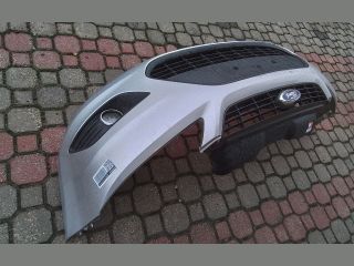 bontott FORD FOCUS II Első Lökhárító (Részeivel)