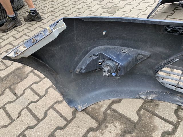 bontott FORD FOCUS II Első Lökhárító (Részeivel)