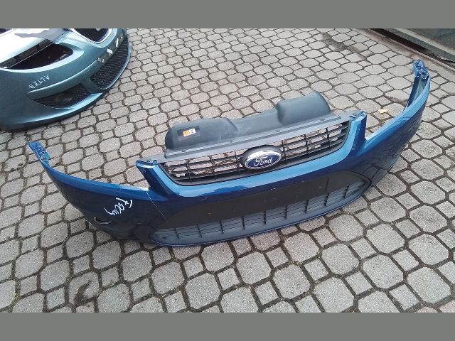 bontott FORD FOCUS II Első Lökhárító (Részeivel)