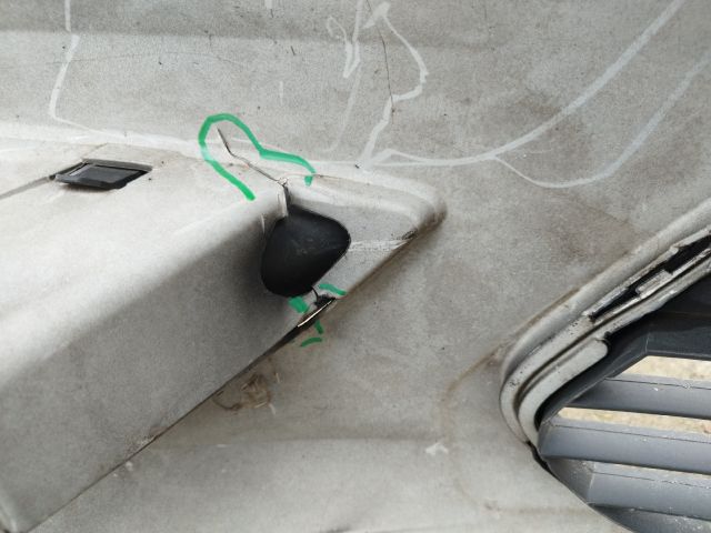 bontott FORD FOCUS II Első Lökhárító (Részeivel)