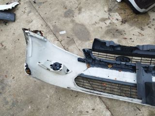 bontott FORD FOCUS II Első Lökhárító (Részeivel)