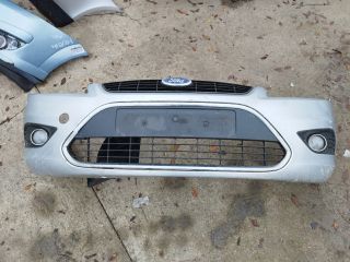 bontott FORD FOCUS II Első Lökhárító (Részeivel)