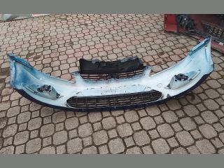 bontott FORD FOCUS II Első Lökhárító (Részeivel)