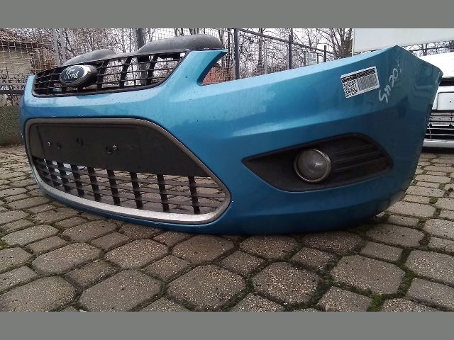 bontott FORD FOCUS II Első Lökhárító (Részeivel)