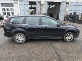 bontott FORD FOCUS II Első Lökhárító (Részeivel)