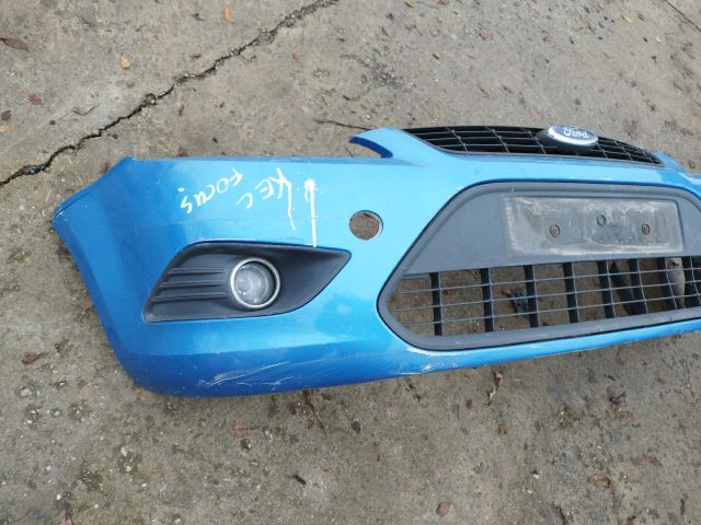 bontott FORD FOCUS II Első Lökhárító (Részeivel)