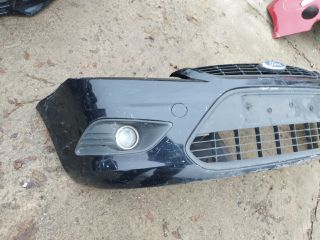 bontott FORD FOCUS II Első Lökhárító (Részeivel)