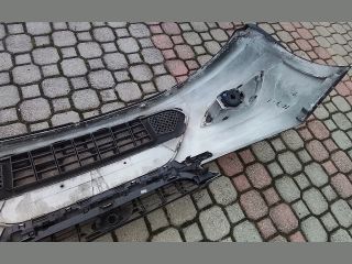 bontott FORD FOCUS II Első Lökhárító (Részeivel)