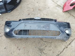 bontott FORD FOCUS II Első Lökhárító (Részeivel)