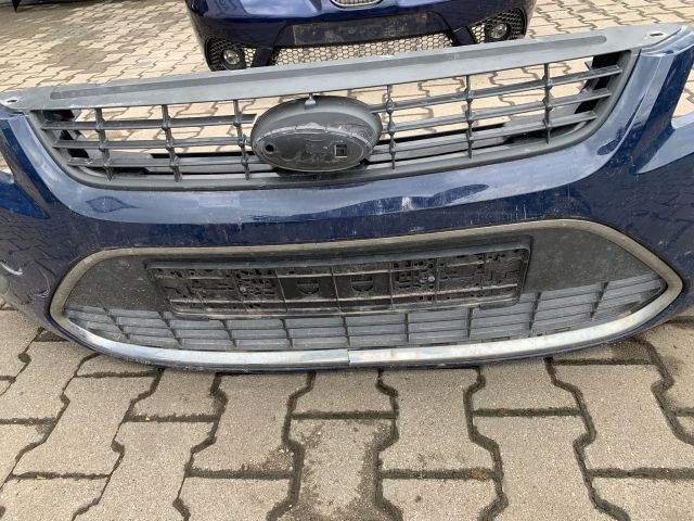 bontott FORD FOCUS II Első Lökhárító (Részeivel)