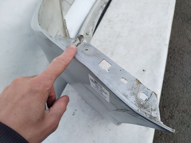 bontott FORD FOCUS II Első Lökhárító (Üresen)