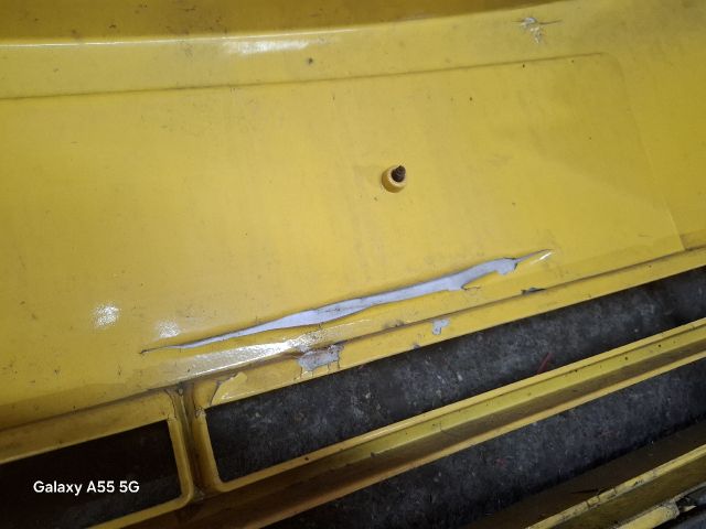 bontott FORD FOCUS II Első Lökhárító (Üresen)