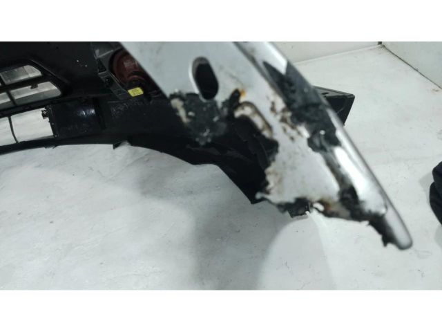 bontott FORD FOCUS II Első Lökhárító (Üresen)