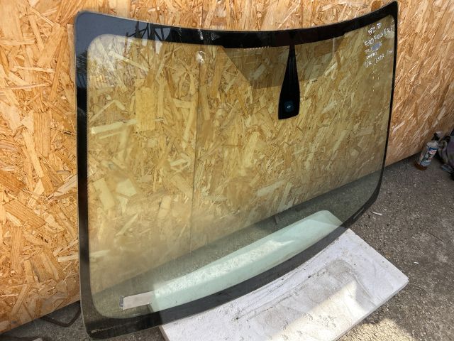 bontott FORD FOCUS II Első Szélvédő