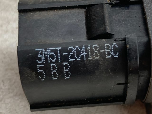 bontott FORD FOCUS II ESP Kapcsoló