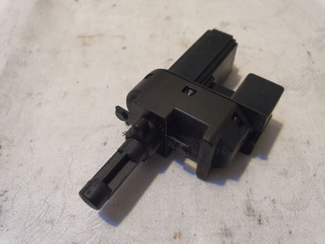 bontott FORD FOCUS II Fék Pedál Kapcsoló