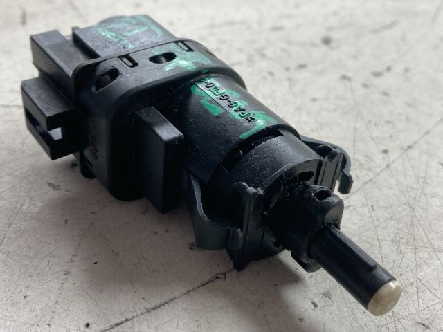 bontott FORD FOCUS II Fék Pedál Kapcsoló