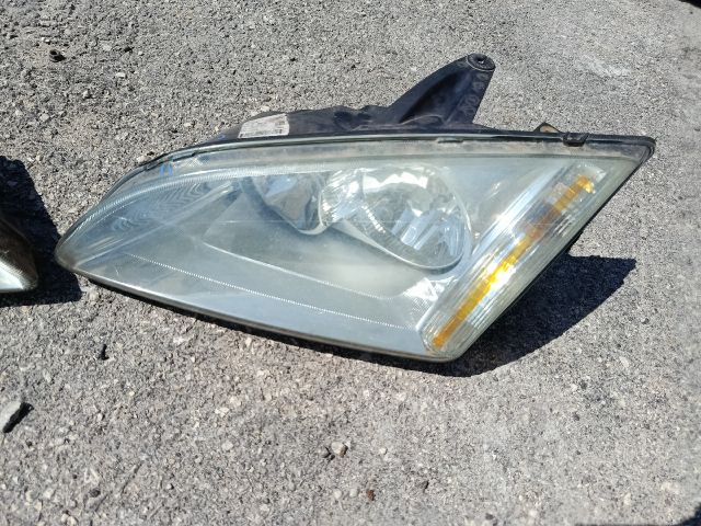 bontott FORD FOCUS II Fényszóró Pár