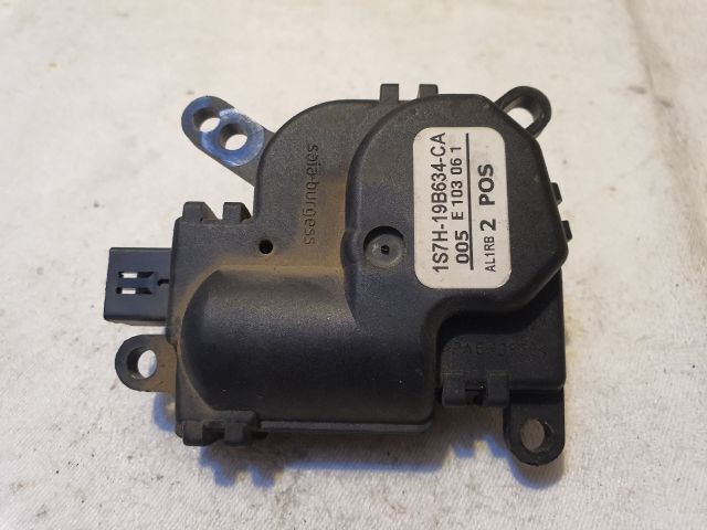 bontott FORD FOCUS II Fűtés Állító Motor